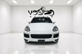2018 Porsche Cayenne Base / Platinum Edition