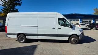 2019 Mercedes-Benz Sprinter 3500XD 170WB - Dually - V6 Diesel