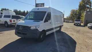 2019 Mercedes-Benz Sprinter 3500XD 170WB - Dually - V6 Diesel